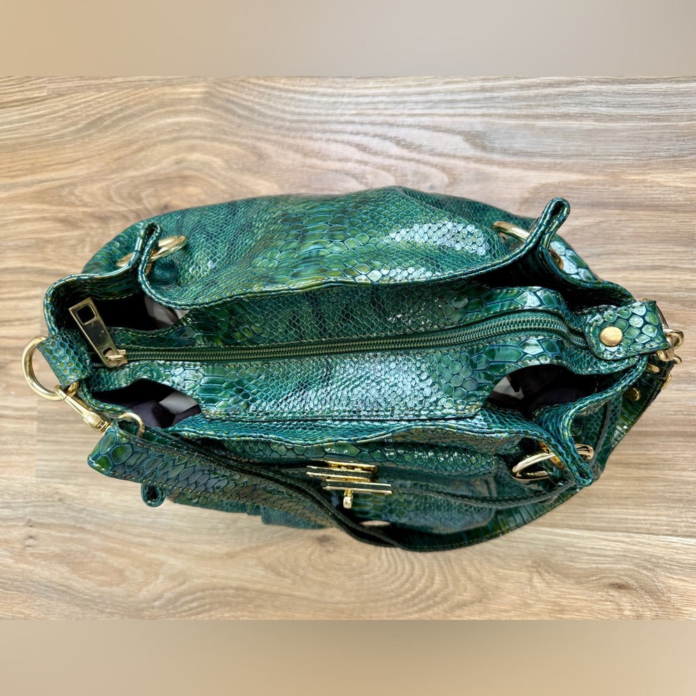 Vanity Firenze Green Python Embossed Leather Shou… - image 5